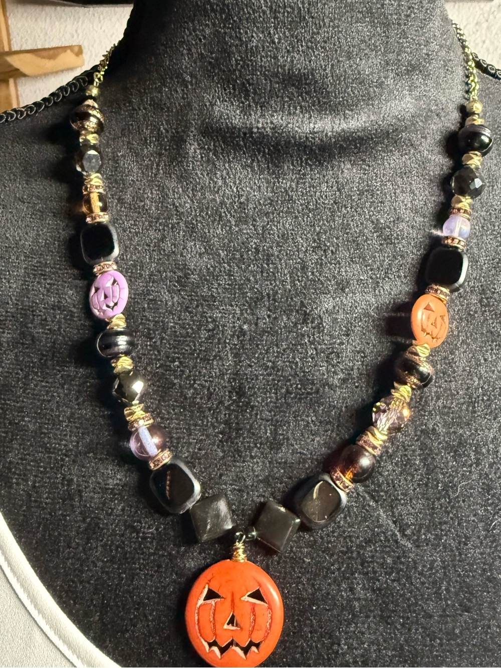 Halloween Jack O Lantern Pumpkin Beaded Statement Necklace Gothic Spooky Season
